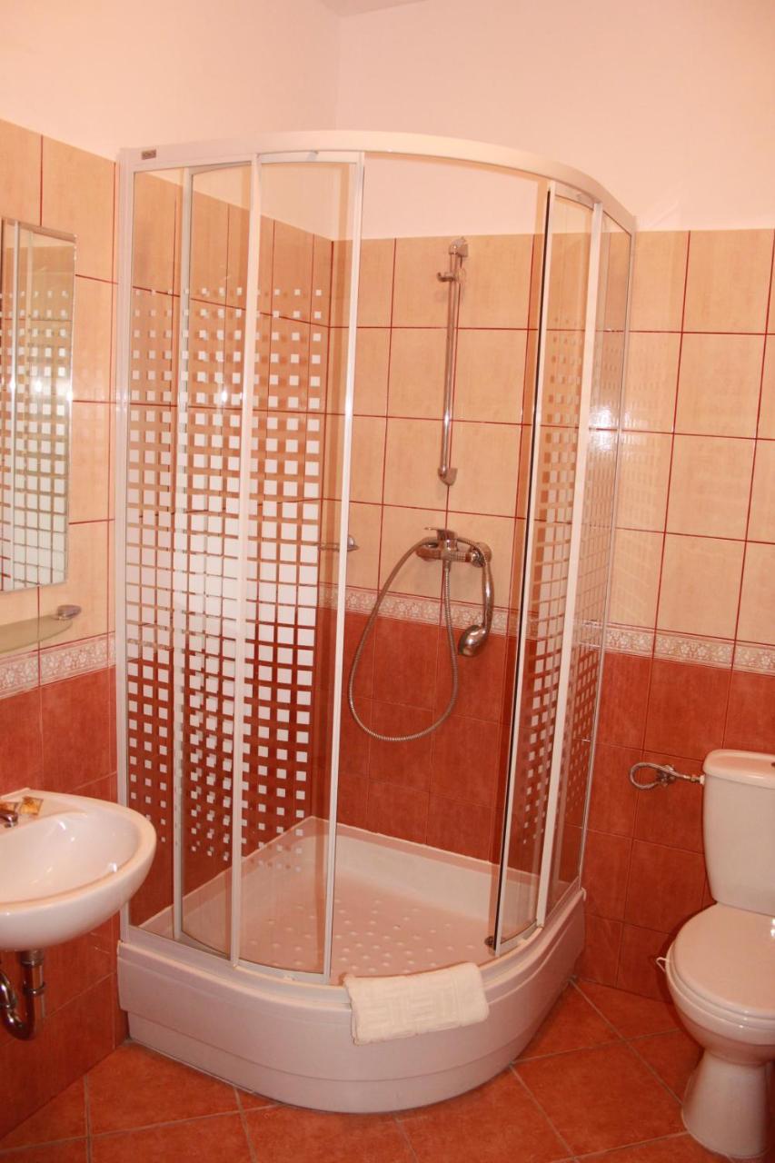 Palac W Nosowie Nosowo Exteriör bild